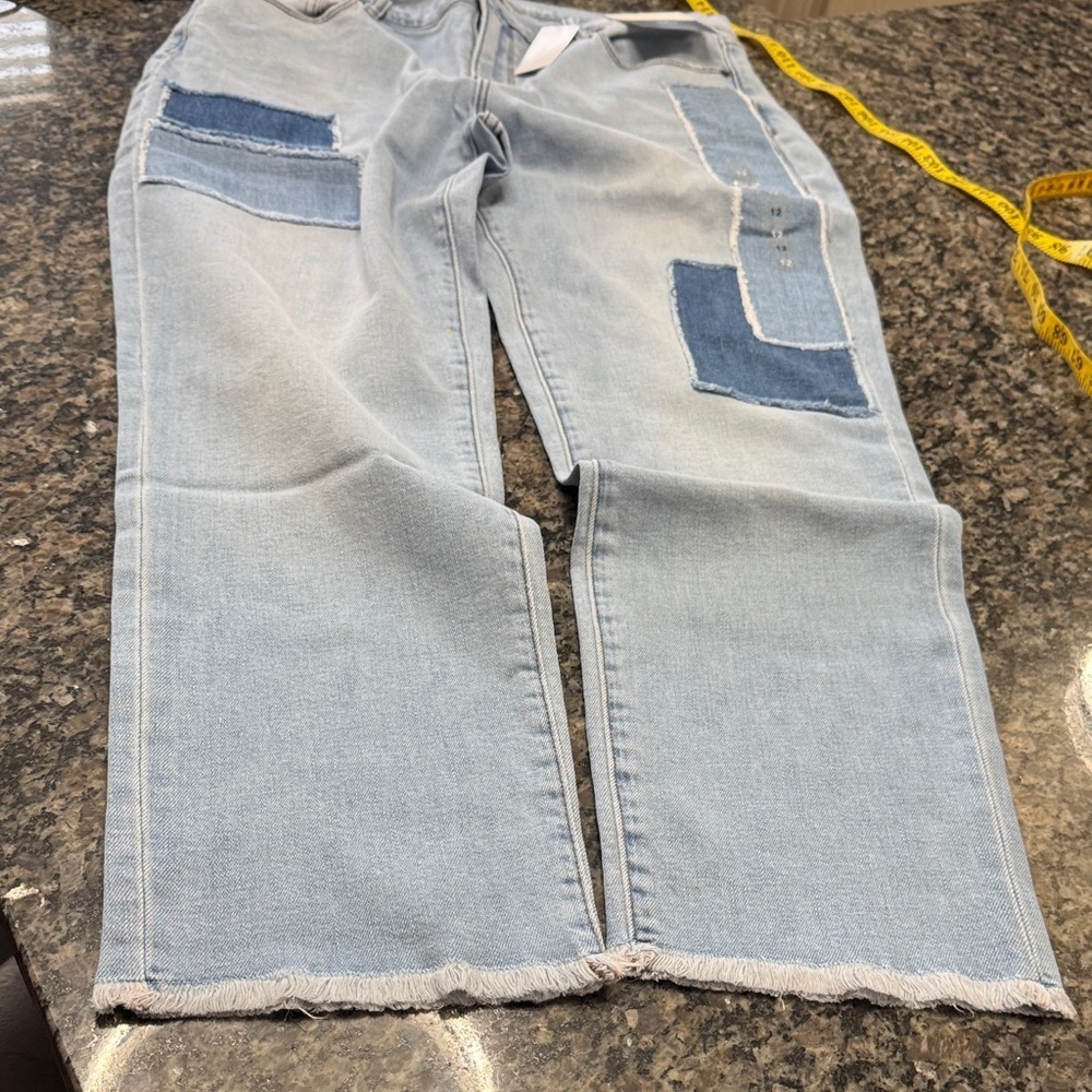 Soho Stretchy patchwork distressed hem Jeans NWT 12 - Picture 13 of 16